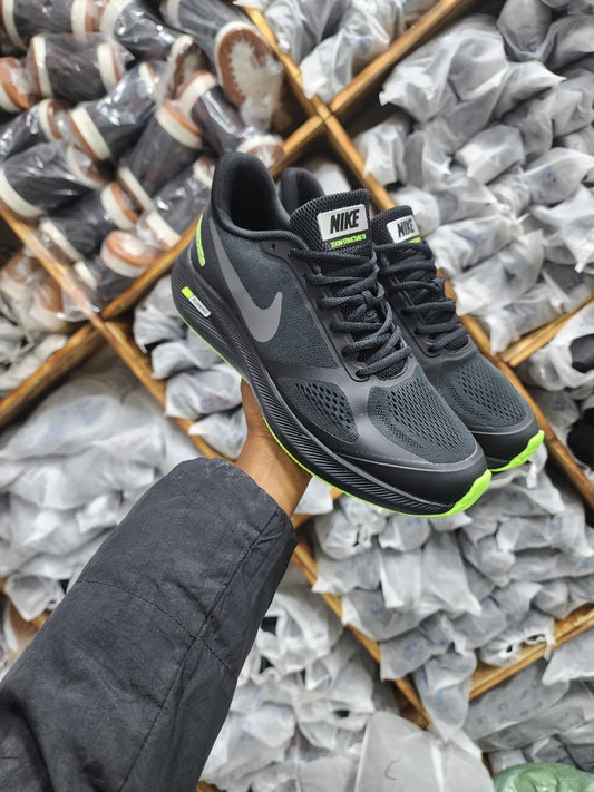 Nike Zoom Black and Green