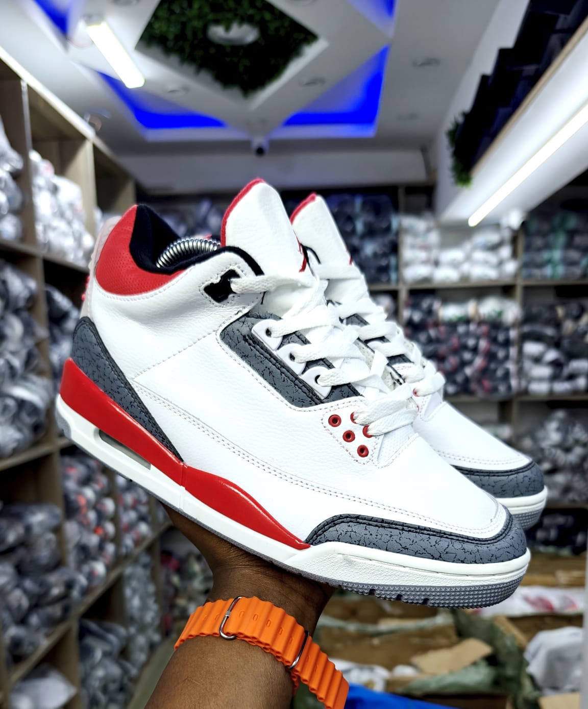 J3s