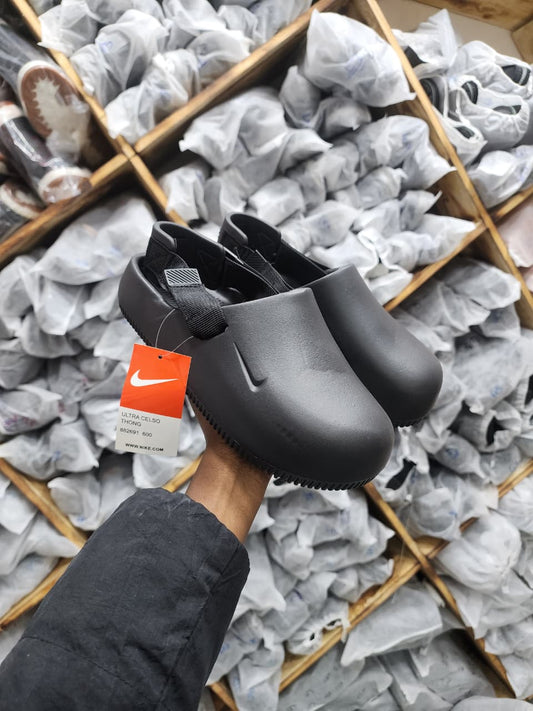 Nike Mules Black
